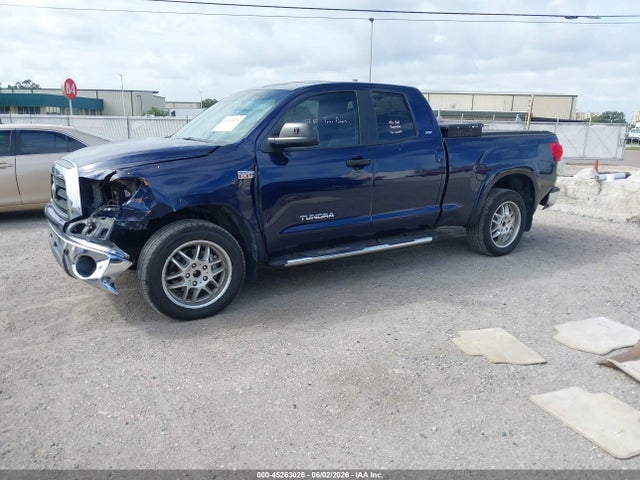 Toyota Tundra Sr5 V8