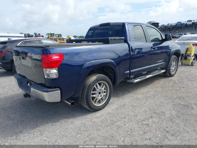 Toyota Tundra Sr5 V8