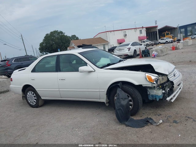 Toyota Camry Le
