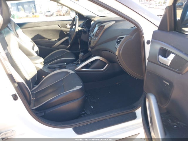 Hyundai VELOSTER Turbo