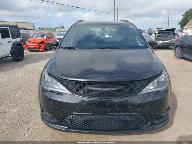 Chrysler Pacifica Touring Plus