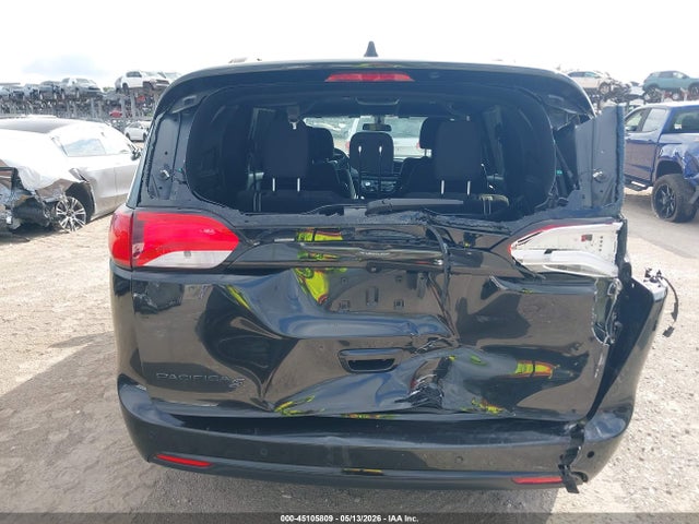 Chrysler Pacifica Touring Plus