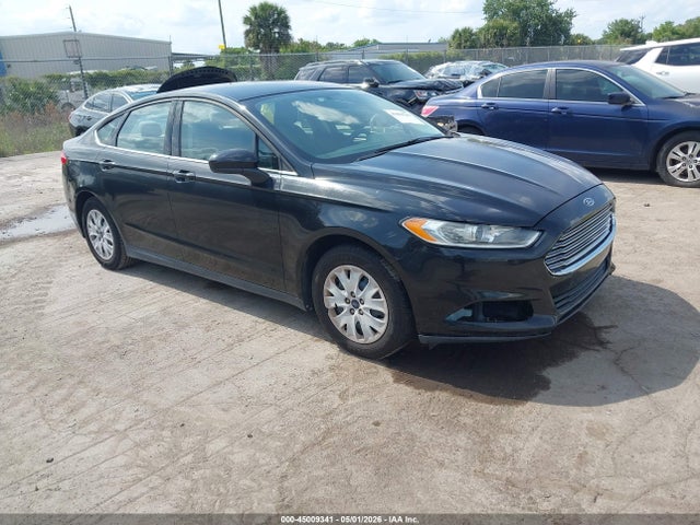 Salvage Ford Fusion Image