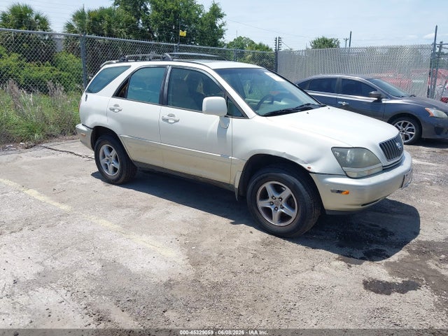 Salvage Lexus RX Image