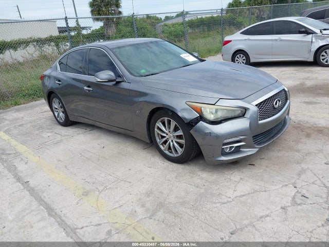 Salvage INFINITI Q50 Image