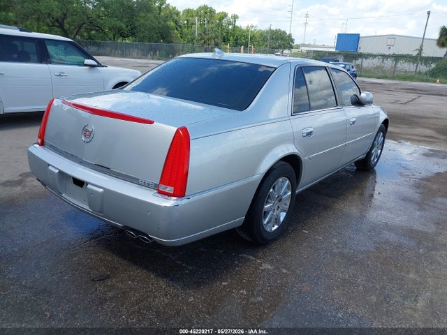 Cadillac DTS Premium Collection