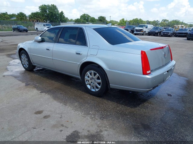 Cadillac DTS Premium Collection