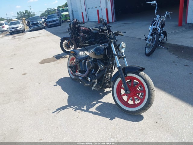 Salvage Harley-Davidson Fxs Image