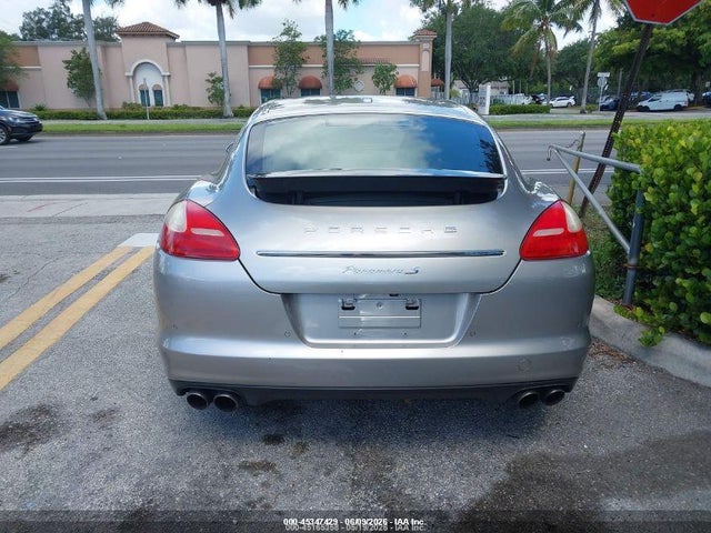 Porsche Panamera Hybrid S