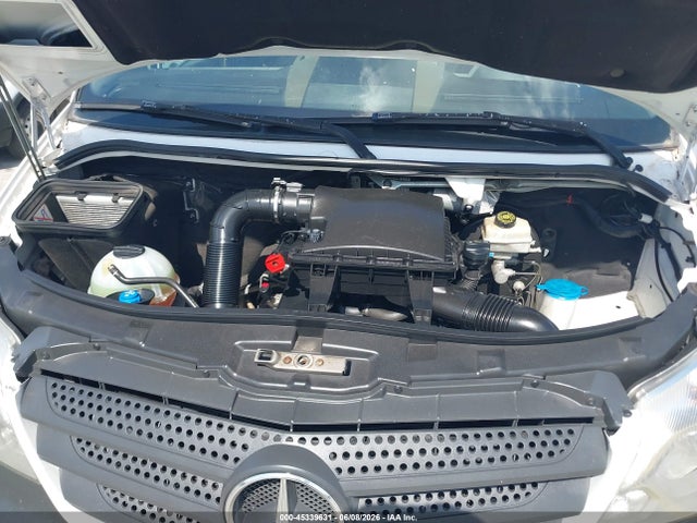 Mercedes-Benz Sprinter 2500 Normal Roof