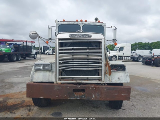 Freightliner Conventional Fld120