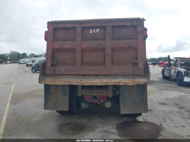 Freightliner Conventional Fld120