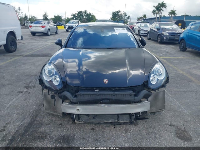 Porsche Panamera 4s