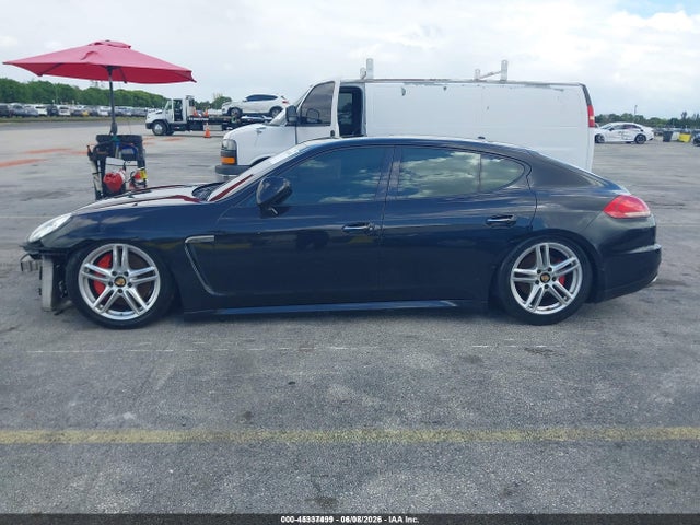 Porsche Panamera 4s