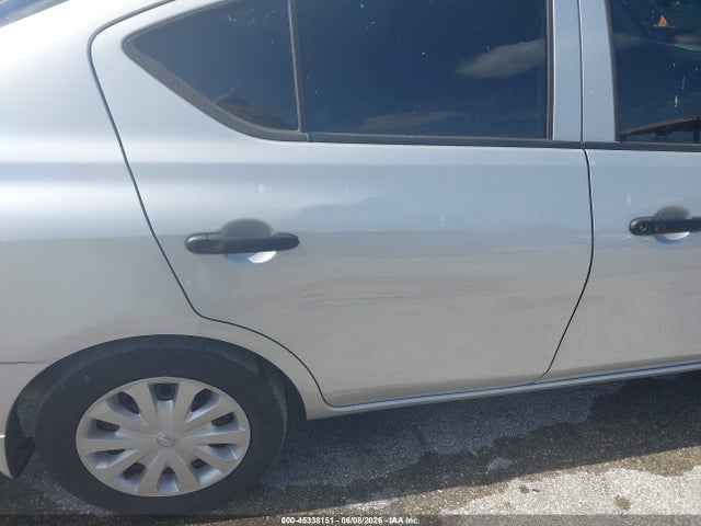 Nissan Versa 1.6 S+