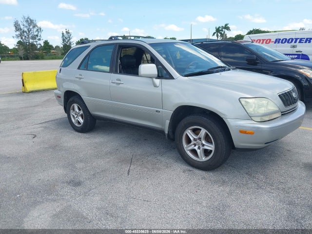 Salvage Lexus RX Image