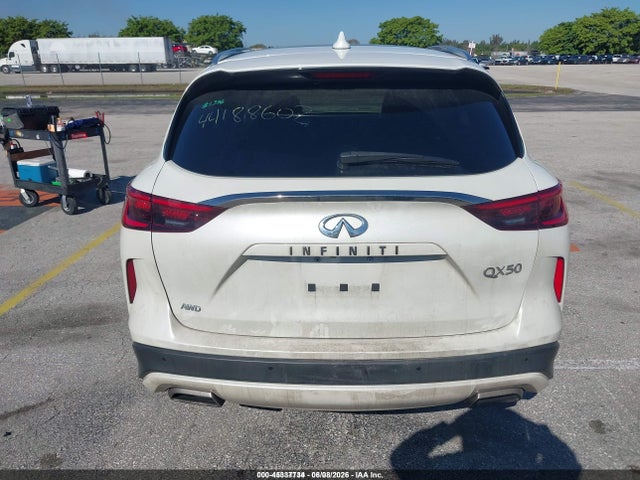 INFINITI Qx Luxe Awd