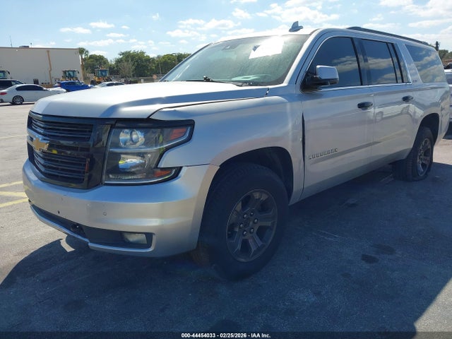 Chevrolet Suburban 1500 Lt