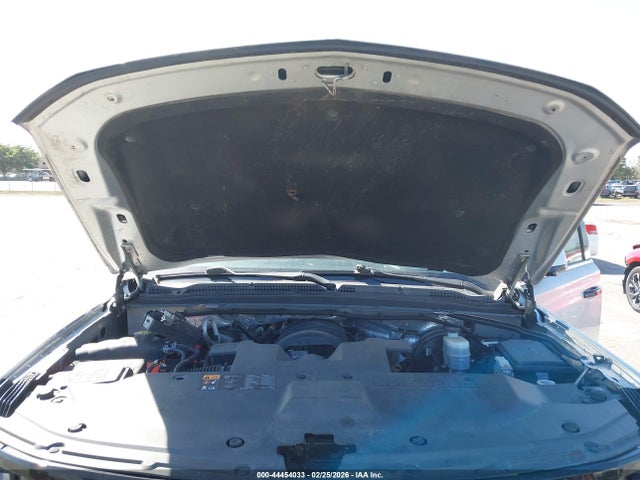 Chevrolet Suburban 1500 Lt