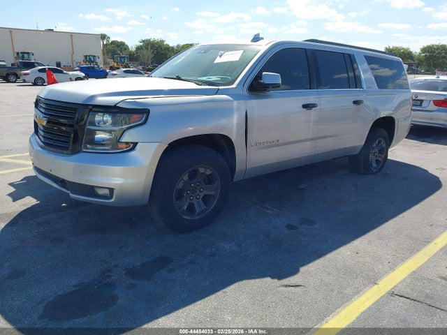 Chevrolet Suburban 1500 Lt