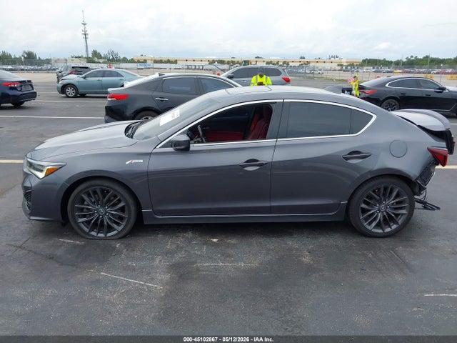 Acura ILX