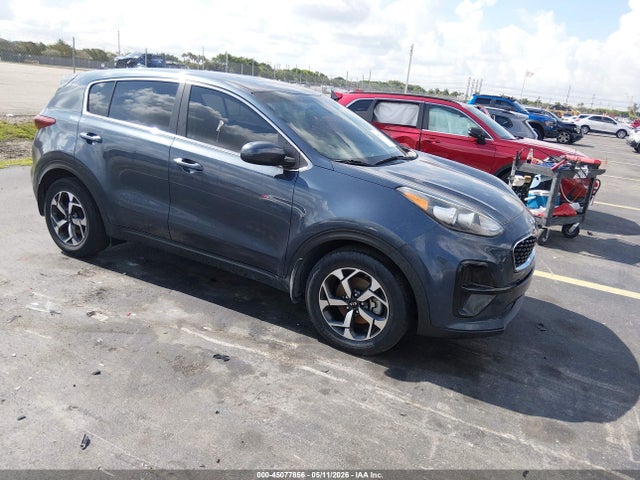 Salvage Kia Sportage Image