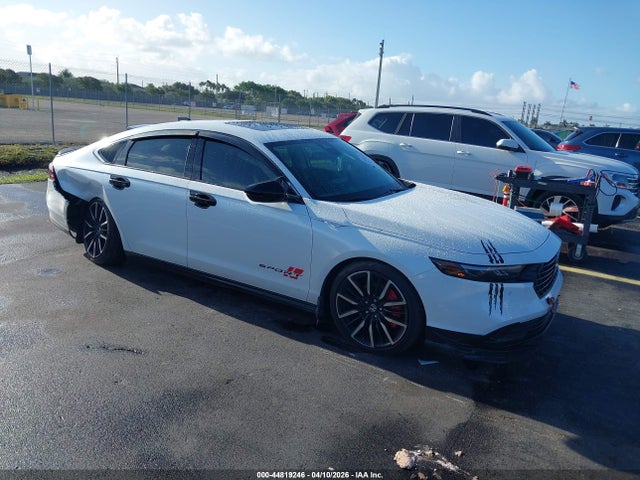 Salvage Honda Accord Image
