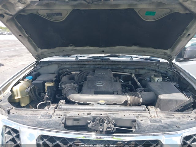 Nissan Pathfinder S
