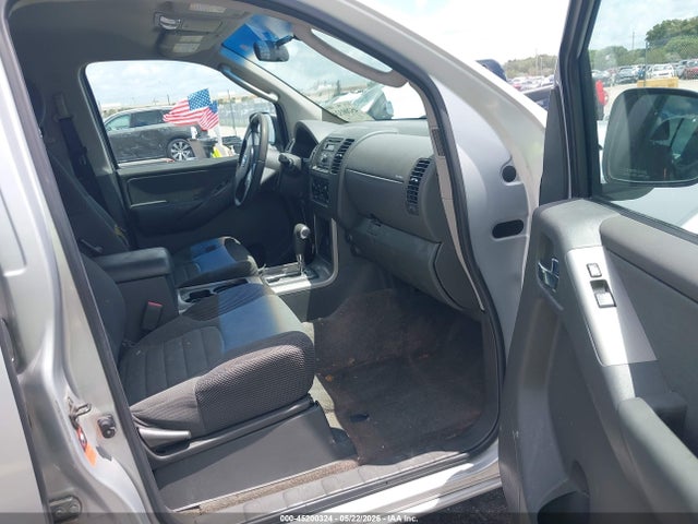 Nissan Pathfinder S