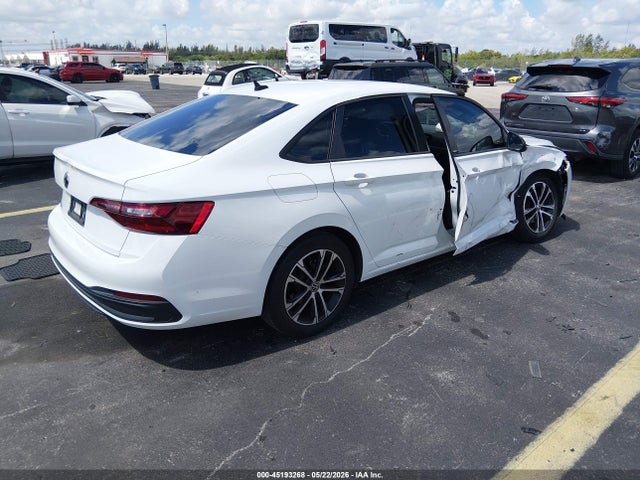 Volkswagen Jetta 1.5t Sport