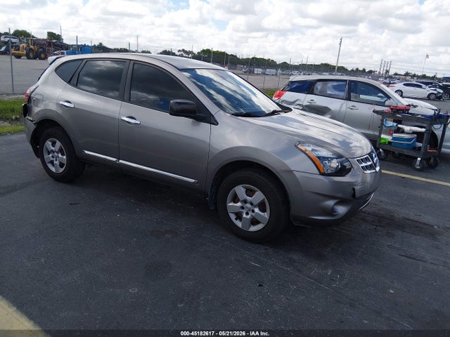 Salvage Nissan Rogue Image