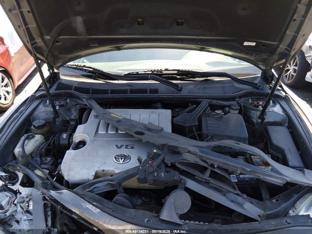 Toyota Camry Le V6
