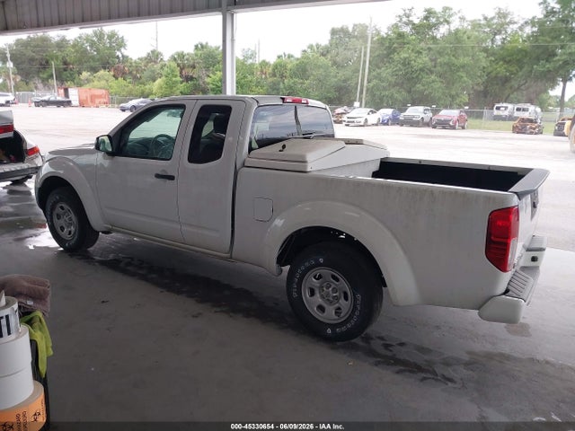 Nissan Frontier S