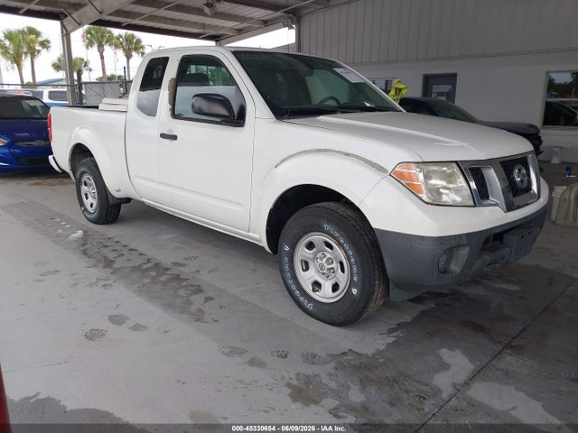 Salvage Nissan Frontier Image