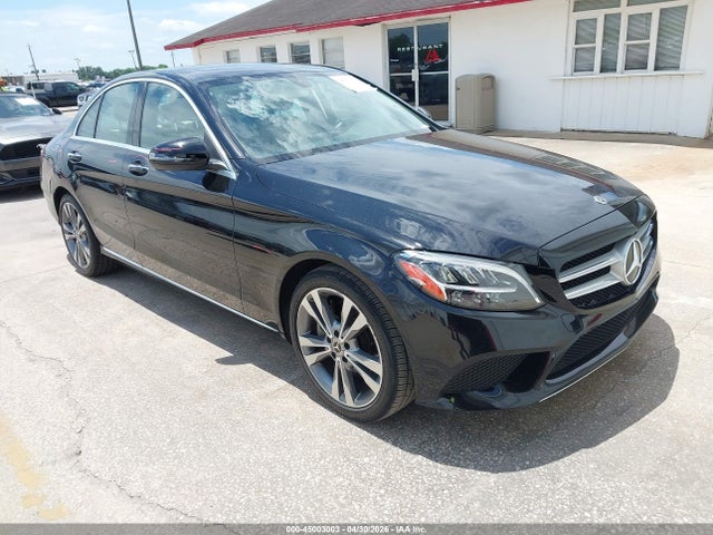 Salvage Mercedes-Benz C-Class Image