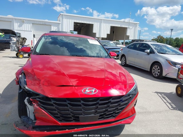 Hyundai ELANTRA Sel