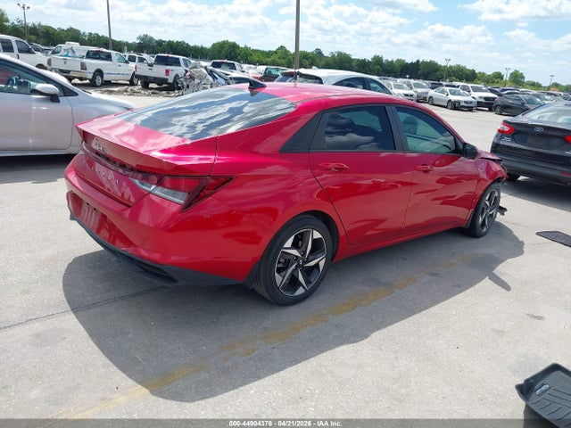 Hyundai ELANTRA Sel