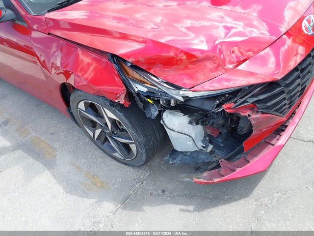 Hyundai ELANTRA Sel