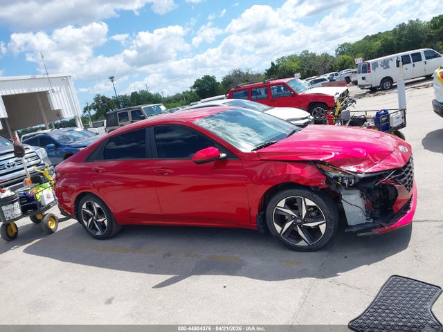 Hyundai ELANTRA Sel
