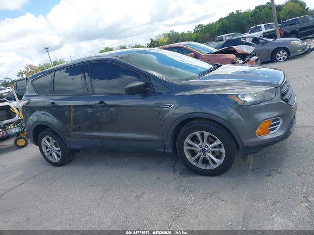 Ford Escape S