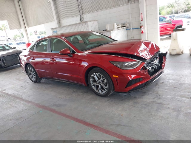Salvage Hyundai SONATA Image