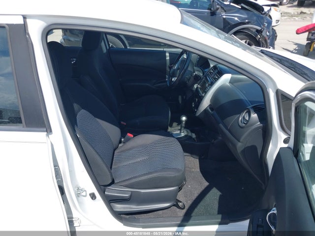 Nissan Versa Sv