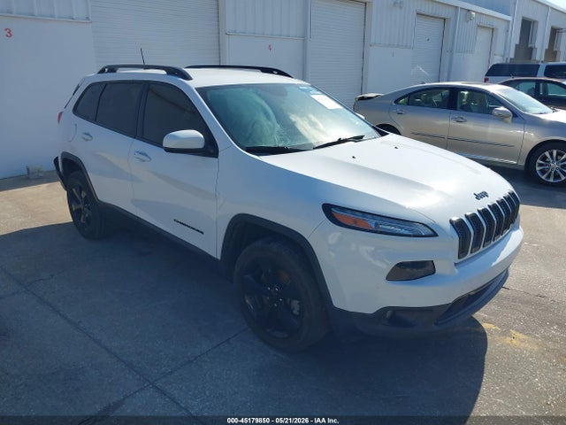 Salvage Jeep Cherokee Image