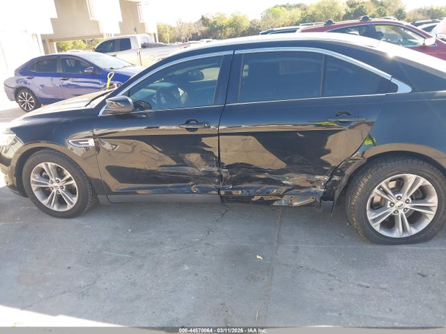 Ford Taurus Sel