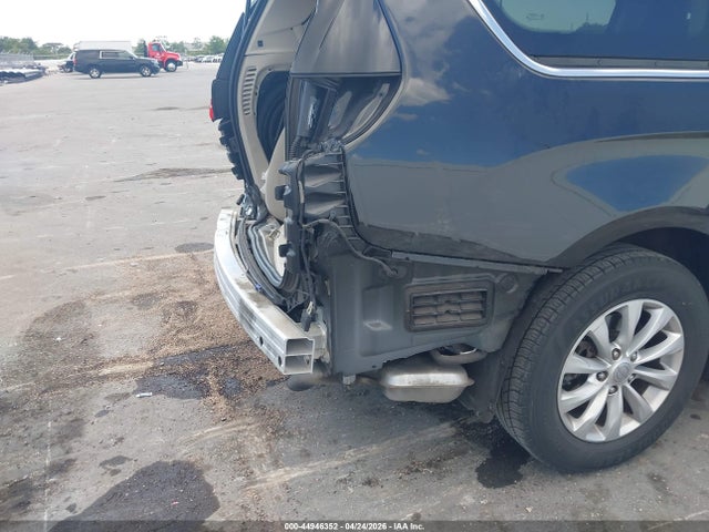 Chrysler Pacifica Touring-l