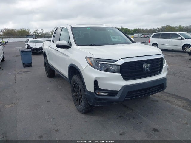 Salvage Honda Ridgeline Image