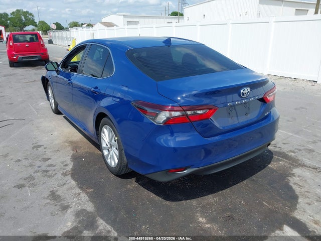 Toyota Camry Le