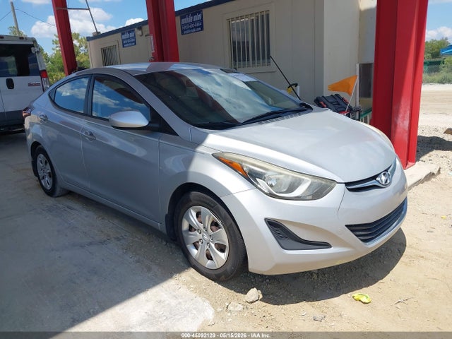 Salvage Hyundai ELANTRA Image