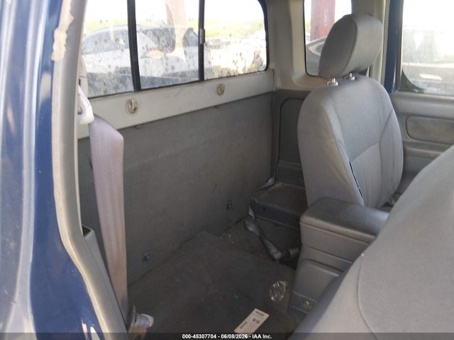Nissan Frontier Xe