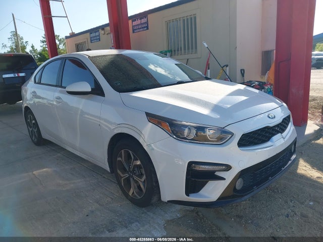 Salvage Kia Forte Image